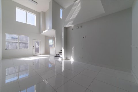 Townhouse in Orlando, Florida 3 bedrooms, 145.86 sq.m. № 2213349 - photo 3
