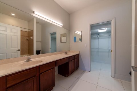 Townhouse in Orlando, Florida 3 bedrooms, 145.86 sq.m. № 2213349 - photo 9