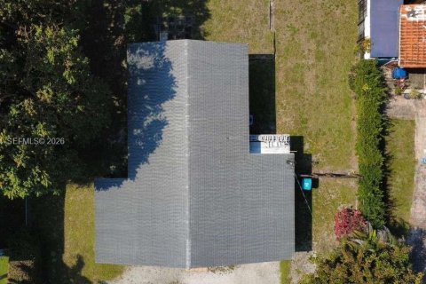 Villa ou maison à vendre à Biscayne Park, Floride: 2 chambres, 115.66 m2 № 2029599 - photo 11
