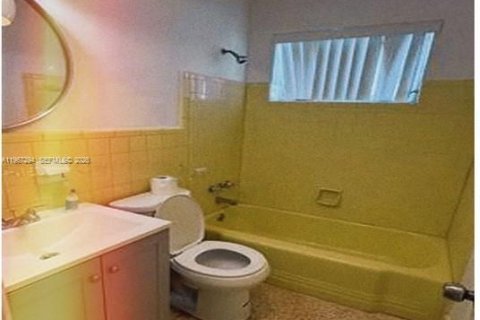 Villa ou maison à vendre à Biscayne Park, Floride: 2 chambres, 115.66 m2 № 2029599 - photo 6