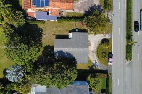 Villa ou maison à vendre à Biscayne Park, Floride: 2 chambres, 115.66 m2 № 2029599 - photo 14