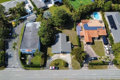 Villa ou maison à vendre à Biscayne Park, Floride: 2 chambres, 115.66 m2 № 2029599 - photo 16