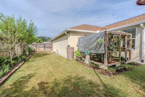 House in Clermont, Florida 3 bedrooms, 141.86 sq.m. № 2395650 - photo 25