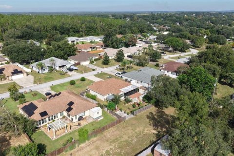 House in Clermont, Florida 3 bedrooms, 141.86 sq.m. № 2395650 - photo 28
