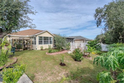 House in Clermont, Florida 3 bedrooms, 141.86 sq.m. № 2395650 - photo 24