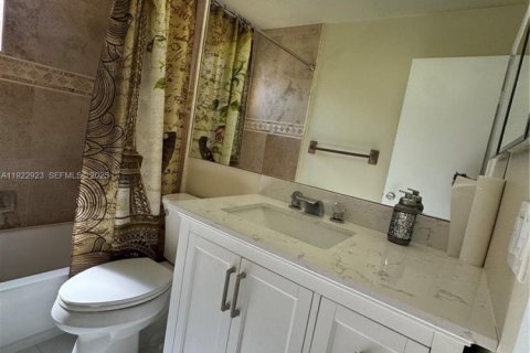 Copropriété à vendre à Coconut Creek, Floride: 3 chambres, 101.54 m2 № 1976740 - photo 22