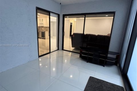 Copropriété à vendre à Coconut Creek, Floride: 3 chambres, 101.54 m2 № 1976740 - photo 27