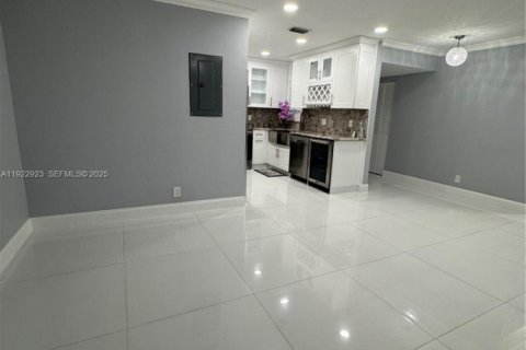 Copropriété à vendre à Coconut Creek, Floride: 3 chambres, 101.54 m2 № 1976740 - photo 12