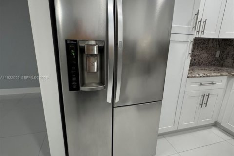 Copropriété à vendre à Coconut Creek, Floride: 3 chambres, 101.54 m2 № 1976740 - photo 6