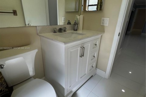 Copropriété à vendre à Coconut Creek, Floride: 3 chambres, 101.54 m2 № 1976740 - photo 24