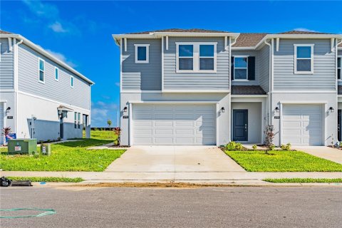 Adosado en alquiler en Davenport, Florida, 3 dormitorios, 170.48 m2 № 1913903 - foto 1