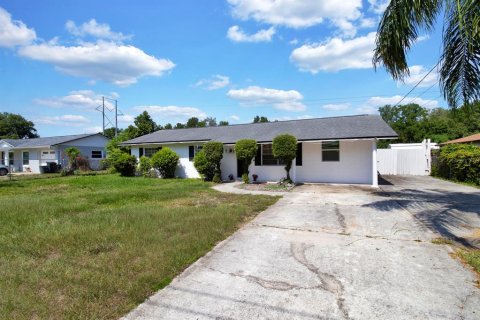 Villa ou maison à vendre à Apopka, Floride: 4 chambres, 149.57 m2 № 1751322 - photo 2