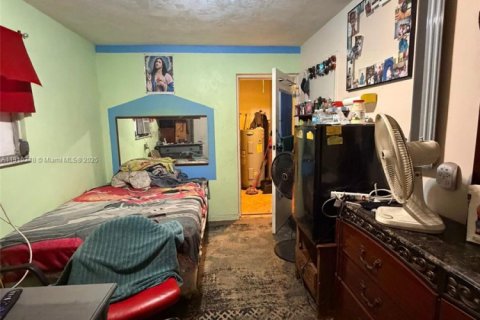 Casa en venta en West Palm Beach, Florida, 5 dormitorios, 167.22 m2 № 1966008 - foto 18