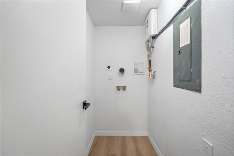 Casa en venta en Seffner, Florida, 3 dormitorios, 96.62 m2 № 1883174 - foto 16
