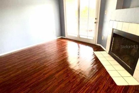 Condominio en venta en Altamonte Springs, Florida, 1 dormitorio, 62.62 m2 № 2109245 - foto 5