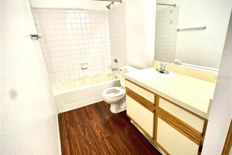 Condominio en venta en Altamonte Springs, Florida, 1 dormitorio, 62.62 m2 № 2109245 - foto 12