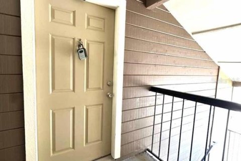 Condominio en venta en Altamonte Springs, Florida, 1 dormitorio, 62.62 m2 № 2109245 - foto 3