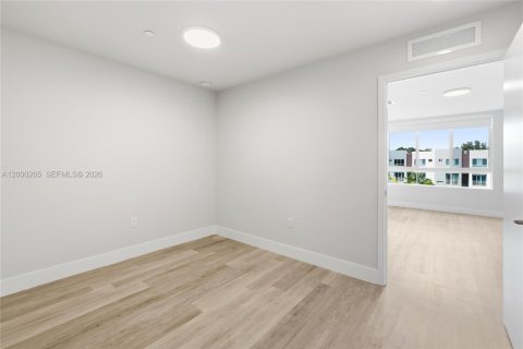 Купить кондоминиум в Майами, Флорида 2 спальни, 129.32м2, № 2064796 - фото 7