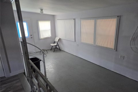 Appartement à louer à Zephyrhills, Floride: 2 chambres, 44.59 m2 № 2230354 - photo 5