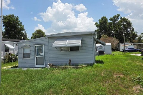 Apartment in Zephyrhills, Florida 2 bedrooms, 44.59 sq.m. № 2230354