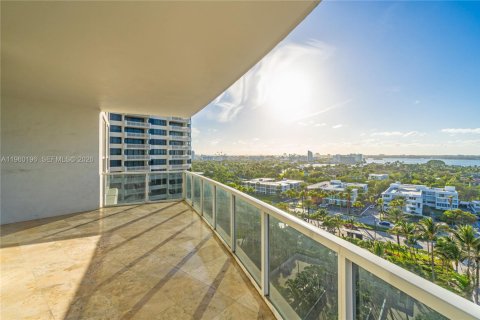 Condo in Bal Harbour, Florida, 7 bedrooms  № 2021899 - photo 6