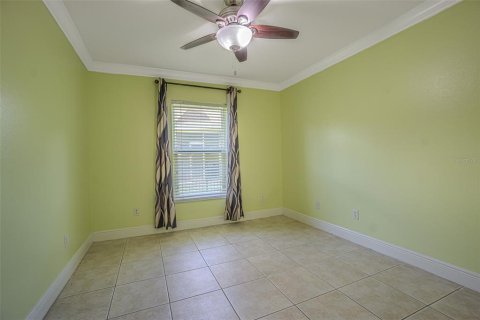 House in Tampa, Florida 4 bedrooms, 203.92 sq.m. № 1865915 - photo 20