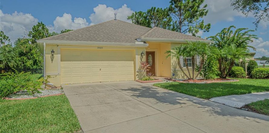 House in Tampa, Florida 4 bedrooms, 203.92 sq.m. № 1865915