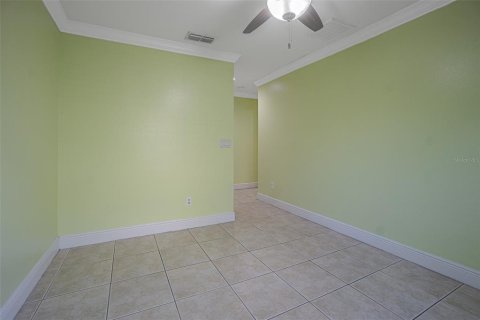 House in Tampa, Florida 4 bedrooms, 203.92 sq.m. № 1865915 - photo 19
