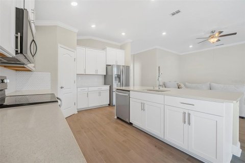 Casa en venta en Palm Coast, Florida, 4 dormitorios, 189.8 m2 № 1757806 - foto 11
