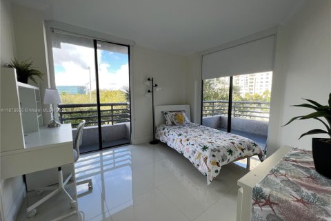 Condo in Aventura, Florida, 3 bedrooms  № 1981099 - photo 15