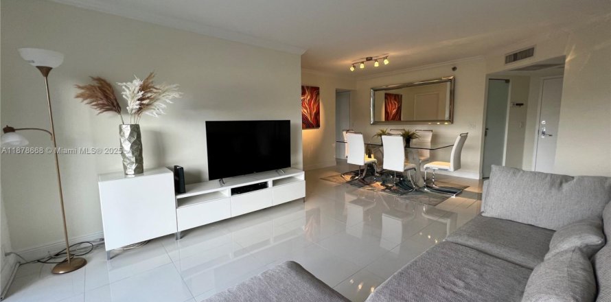 Condo in Aventura, Florida, 3 bedrooms  № 1981099