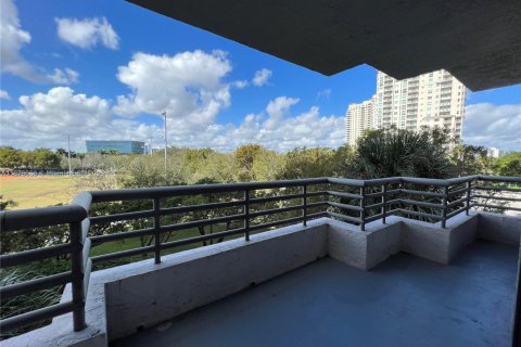 Condo in Aventura, Florida, 3 bedrooms  № 1981099 - photo 22