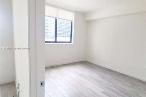 Condominio en alquiler en Miami, Florida, 1 dormitorio, 62.62 m2 № 1993480 - foto 14