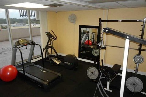 Condominio en venta en Hollywood, Florida, 47.75 m2 № 1973863 - foto 19