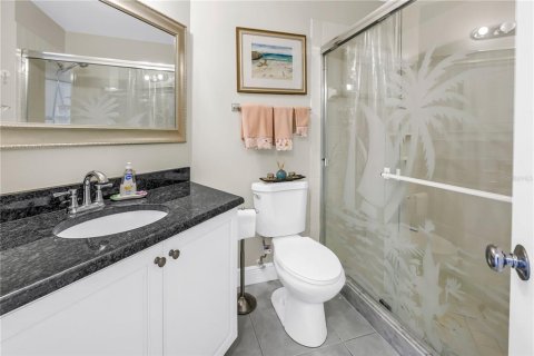 Condo in Saint Petersburg, Florida, 2 bedrooms  № 1757234 - photo 9