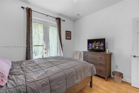 Adosado en venta en Miami, Florida, 3 dormitorios, 161 m2 № 2025387 - foto 8