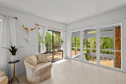House in Brandon, Florida 5 bedrooms, 193.52 sq.m. № 1615067 - photo 22