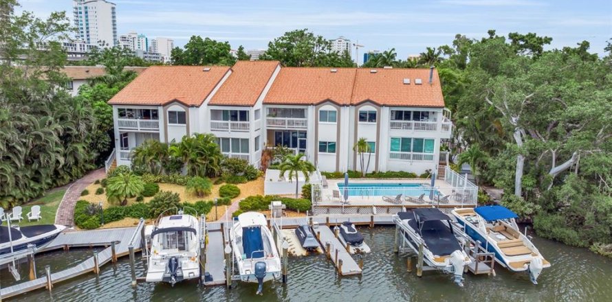 Condominio en Sarasota, Florida, 3 dormitorios № 2426914