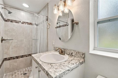 Villa ou maison à louer à Tampa, Floride: 4 chambres, 110.93 m2 № 2431678 - photo 9