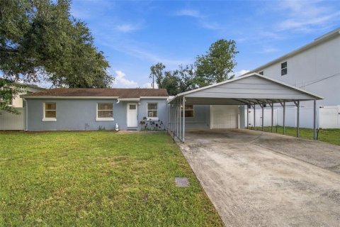 Villa ou maison à louer à Tampa, Floride: 4 chambres, 110.93 m2 № 2431678 - photo 2