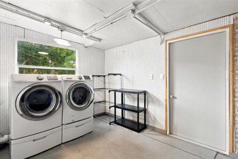 Villa ou maison à louer à Tampa, Floride: 4 chambres, 110.93 m2 № 2431678 - photo 24