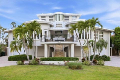 House in Sarasota, Florida 5 bedrooms, 473.34 sq.m. № 2150266 - photo 4