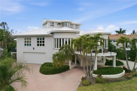 House in Sarasota, Florida 5 bedrooms, 473.34 sq.m. № 2150266 - photo 19