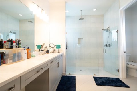 House in Lake Worth, Florida 3 bedrooms, 185.53 sq.m. № 1931875 - photo 10