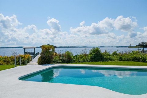 House in Palatka, Florida 3 bedrooms, 348.29 sq.m. № 1900767 - photo 9
