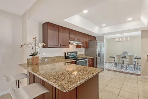 House in Sarasota, Florida 3 bedrooms, 188.87 sq.m. № 1881319 - photo 10