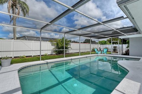 House in Sarasota, Florida 3 bedrooms, 188.87 sq.m. № 1881319 - photo 28