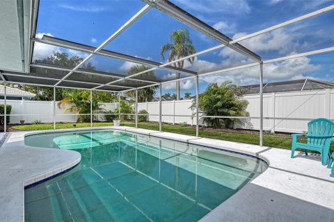 House in Sarasota, Florida 3 bedrooms, 188.87 sq.m. № 1881319 - photo 29