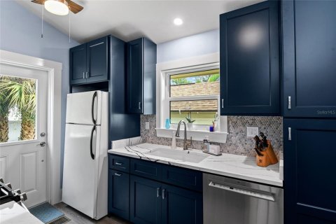 House in New Smyrna Beach, Florida 2 bedrooms, 77.67 sq.m. № 1734536 - photo 14