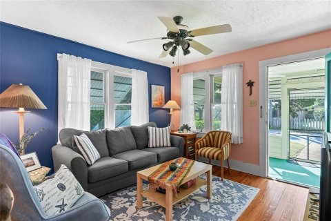 House in New Smyrna Beach, Florida 2 bedrooms, 77.67 sq.m. № 1734536 - photo 8
